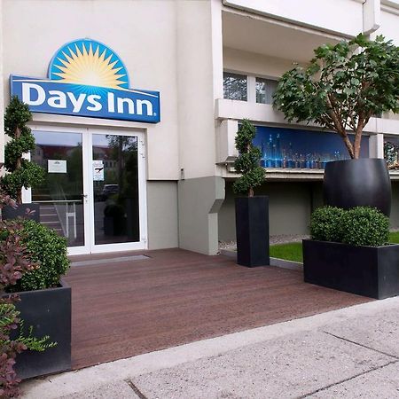 Days Inn Leipzig City Centre Bagian luar foto